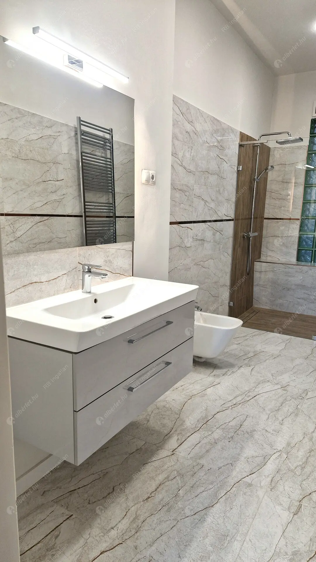 Kiadó albérlet 335000 Ft/hó áron: Budapest, V. kerület  Molnár utca. Mérete: 71 nm, 2 szobás | Alberlet.hu - 6355491