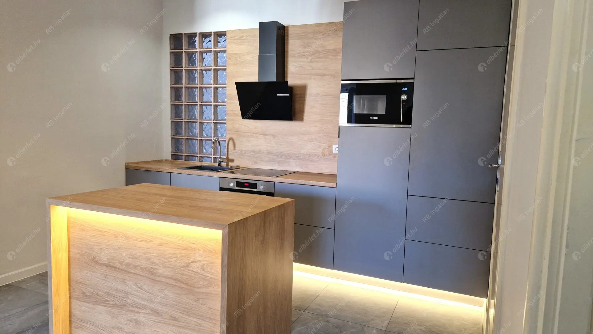 Kiadó albérlet 335000 Ft/hó áron: Budapest, V. kerület  Molnár utca. Mérete: 71 nm, 2 szobás | Alberlet.hu - 6355493