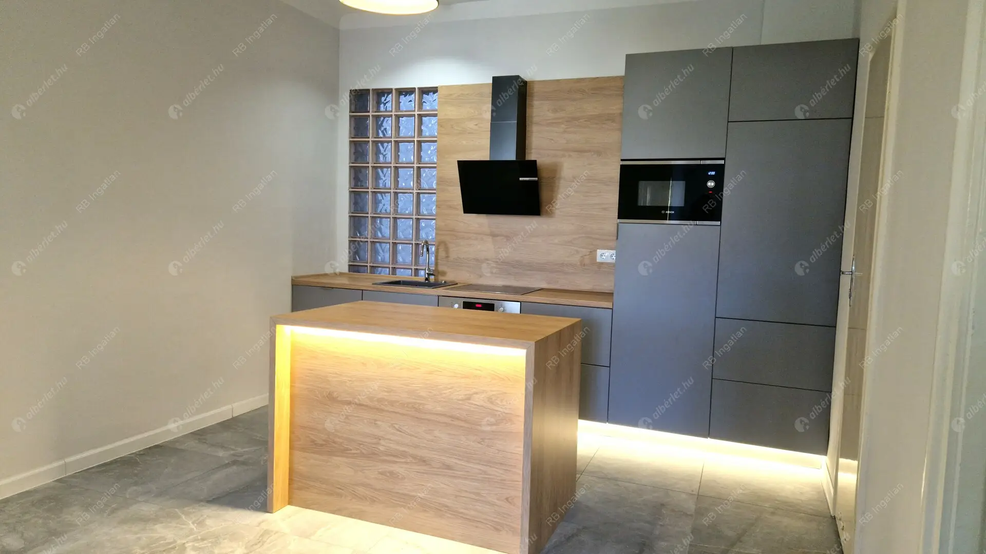 Kiadó albérlet 335000 Ft/hó áron: Budapest, V. kerület  Molnár utca. Mérete: 71 nm, 2 szobás | Alberlet.hu - 6355495