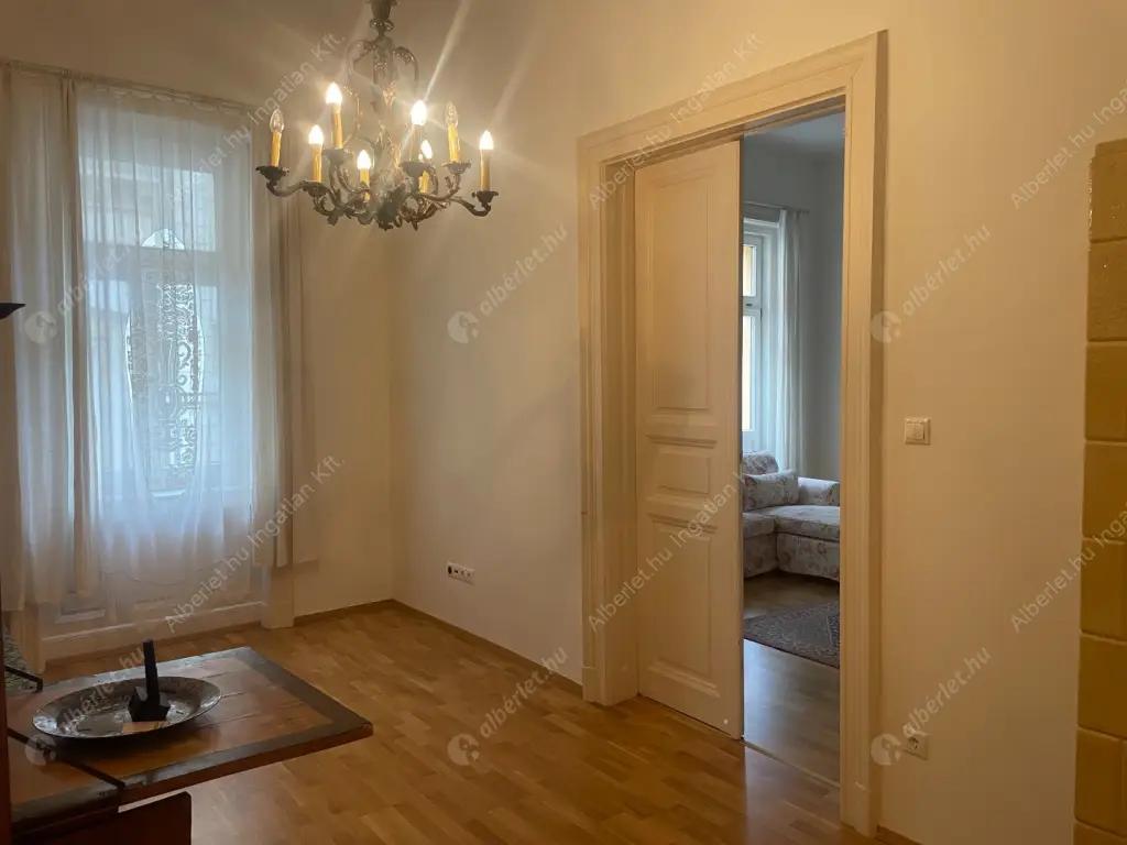 Kiadó albérlet 530000 Ft/hó áron: Budapest, V. kerület  Molnár utca. Mérete: 93 nm, 3 szobás | Alberlet.hu - 6599306