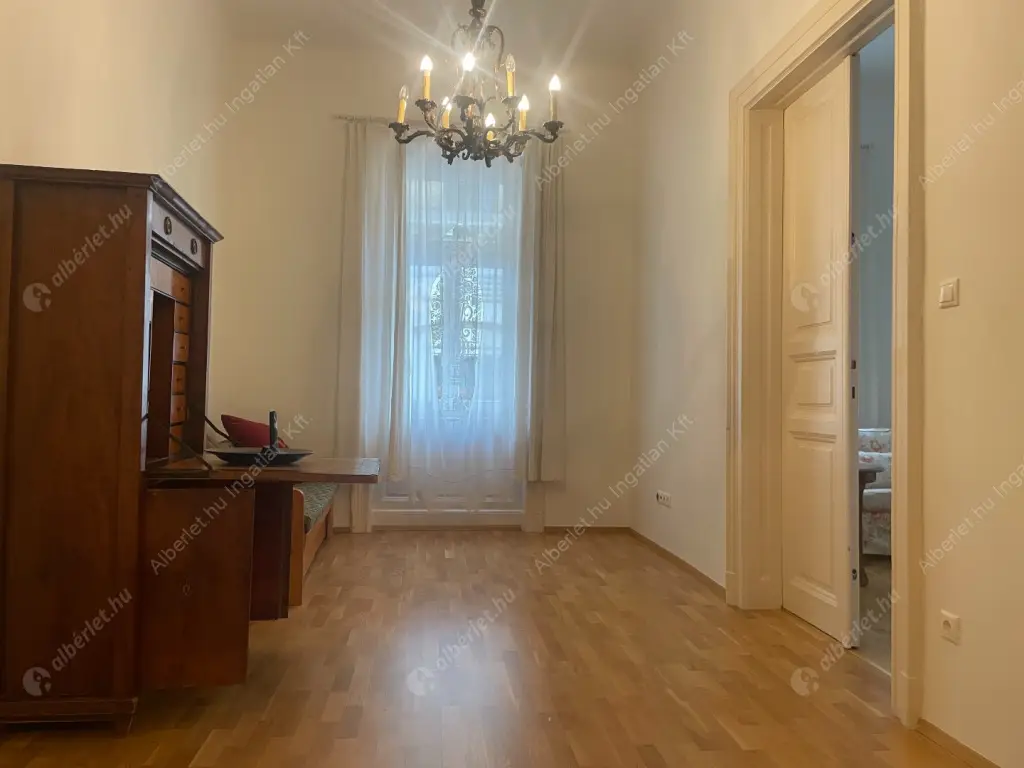 Kiadó albérlet 490000 Ft/hó áron: Budapest, V. kerület  Molnár utca. Mérete: 93 nm, 3 szobás | Alberlet.hu - 6616314