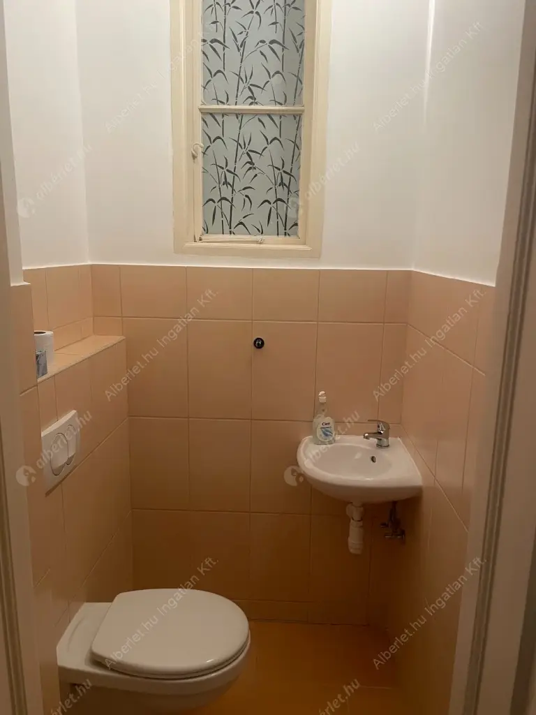 Kiadó albérlet 490000 Ft/hó áron: Budapest, V. kerület  Molnár utca. Mérete: 93 nm, 3 szobás | Alberlet.hu - 6616326