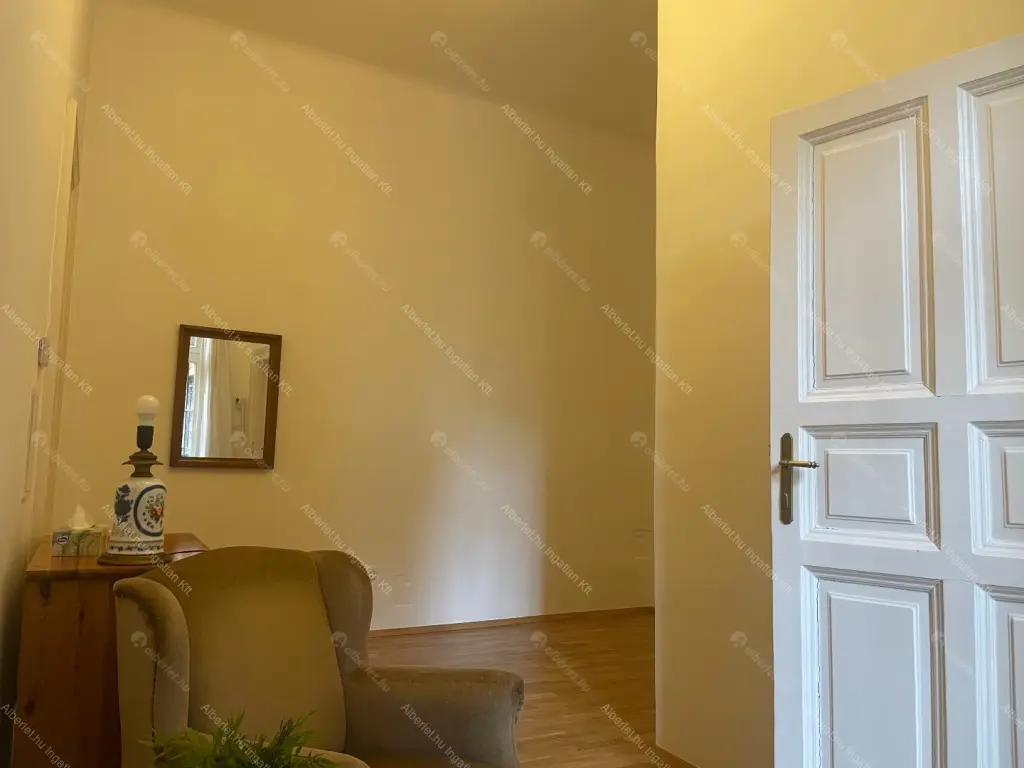 Kiadó albérlet 450000 Ft/hó áron: Budapest, V. kerület  Molnár utca. Mérete: 93 nm, 3 szobás | Alberlet.hu - 6655639