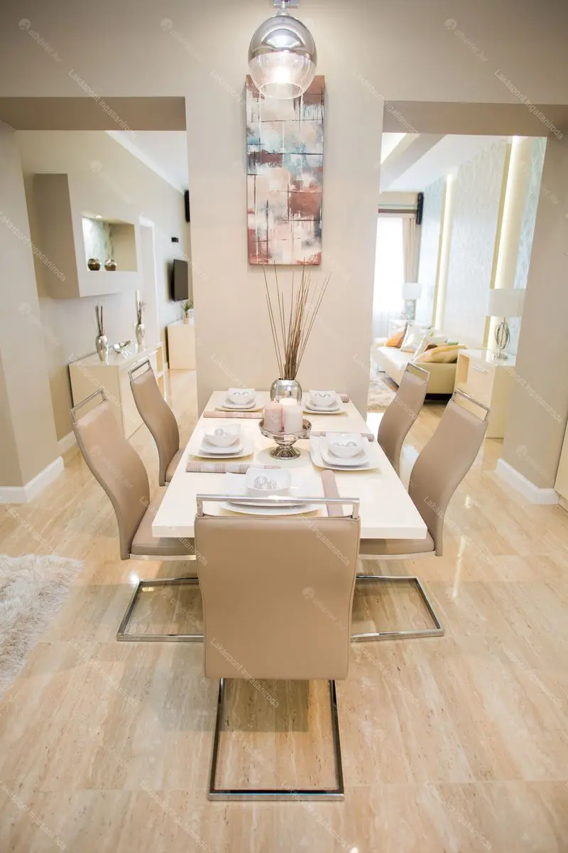 Kiadó albérlet 767000 Ft/hó áron: Budapest, V. kerület  Múzeum körút. Mérete: 120 nm, 3 szobás | Alberlet.hu - 6692765