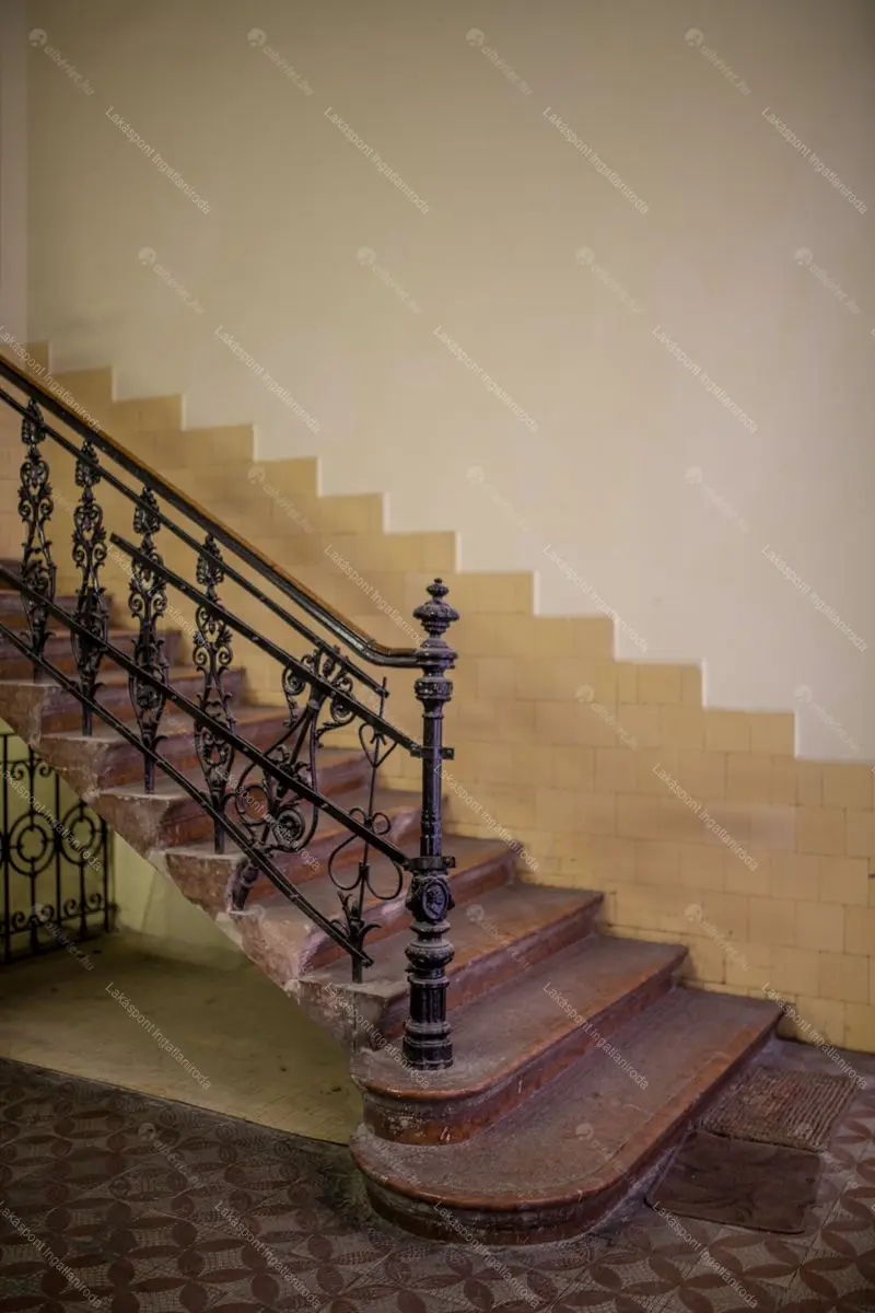 Kiadó albérlet 767000 Ft/hó áron: Budapest, V. kerület  Múzeum körút. Mérete: 120 nm, 3 szobás | Alberlet.hu - 6692780