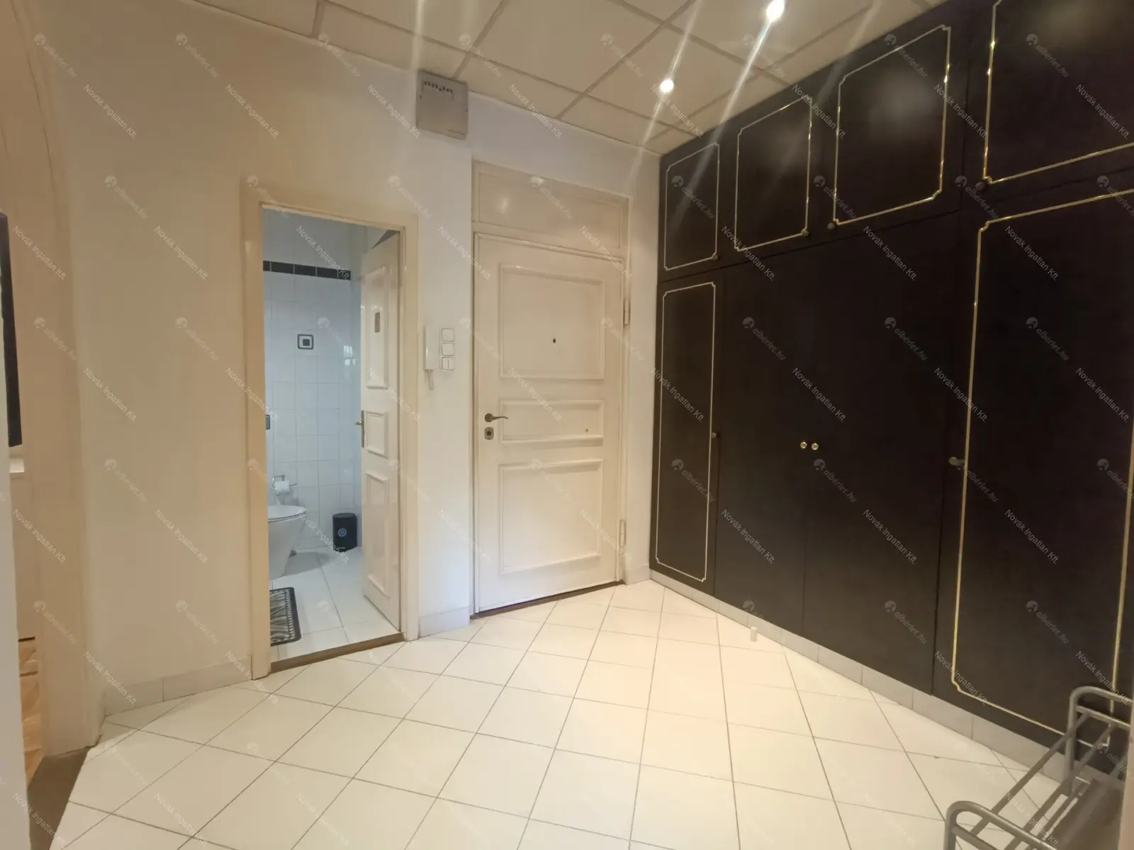 Kiadó albérlet 280000 Ft/hó áron: Budapest, V. kerület  Múzeum körút. Mérete: 55 nm, 1 szobás | Alberlet.hu - 6499395