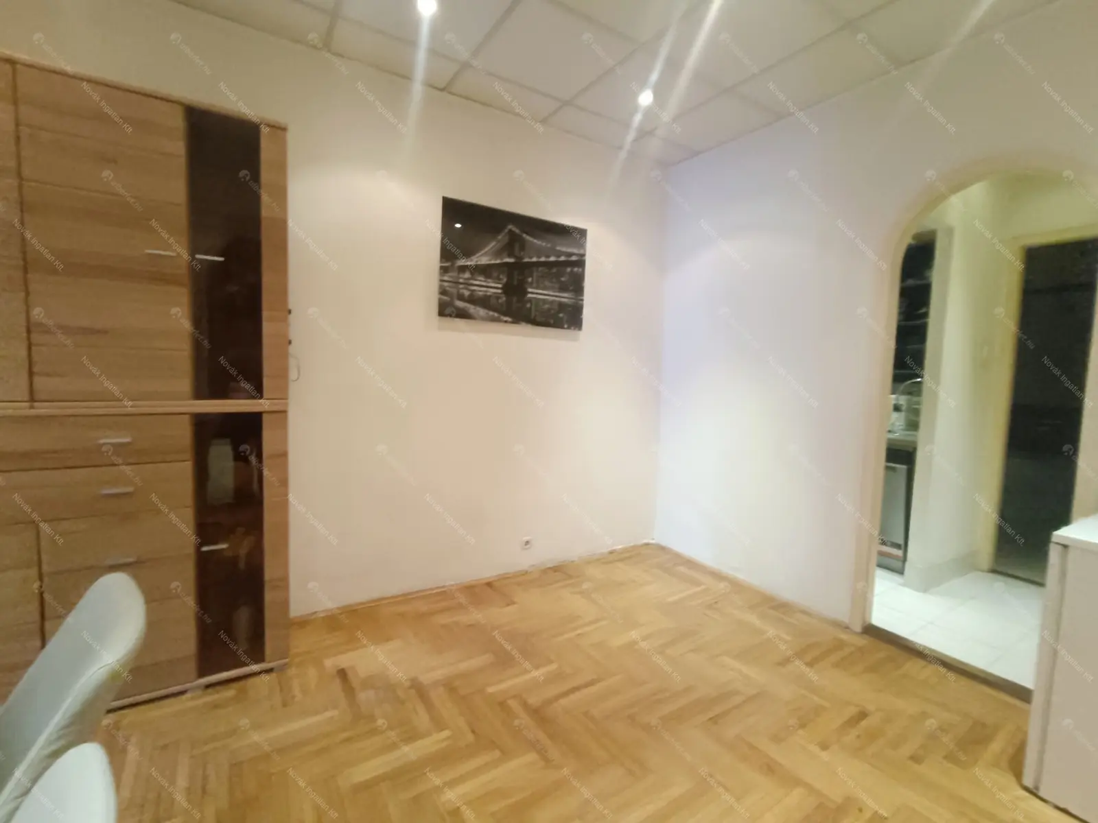 Kiadó albérlet 280000 Ft/hó áron: Budapest, V. kerület  Múzeum körút. Mérete: 55 nm, 1 szobás | Alberlet.hu - 6499401