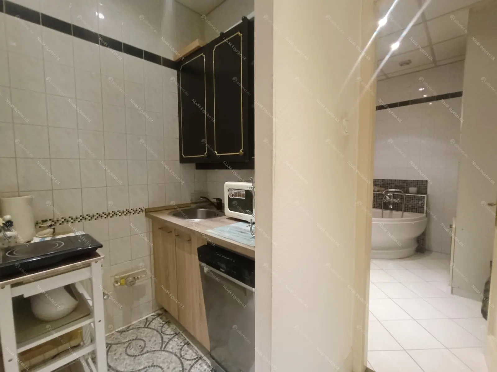 Kiadó albérlet 280000 Ft/hó áron: Budapest, V. kerület  Múzeum körút. Mérete: 55 nm, 1 szobás | Alberlet.hu - 6499406