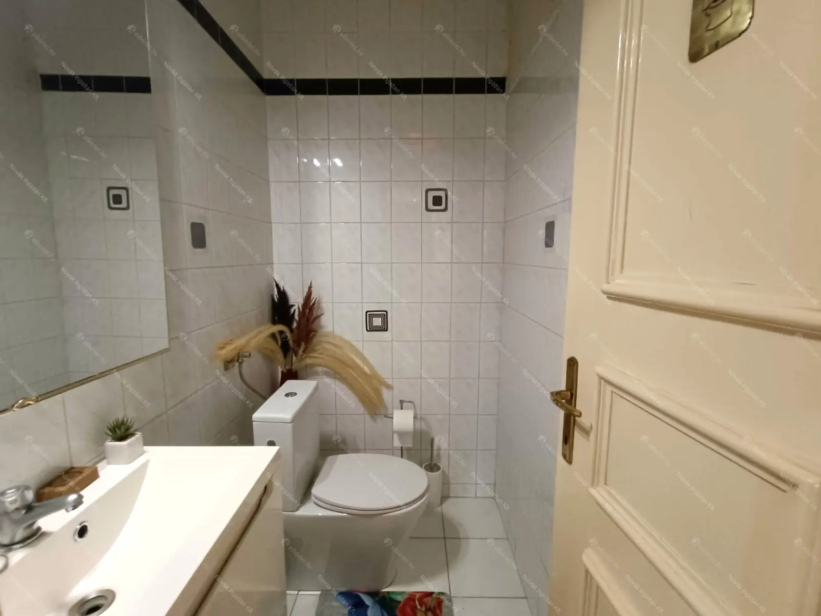 Kiadó albérlet 280000 Ft/hó áron: Budapest, V. kerület  Múzeum körút. Mérete: 55 nm, 1 szobás | Alberlet.hu - 6702475