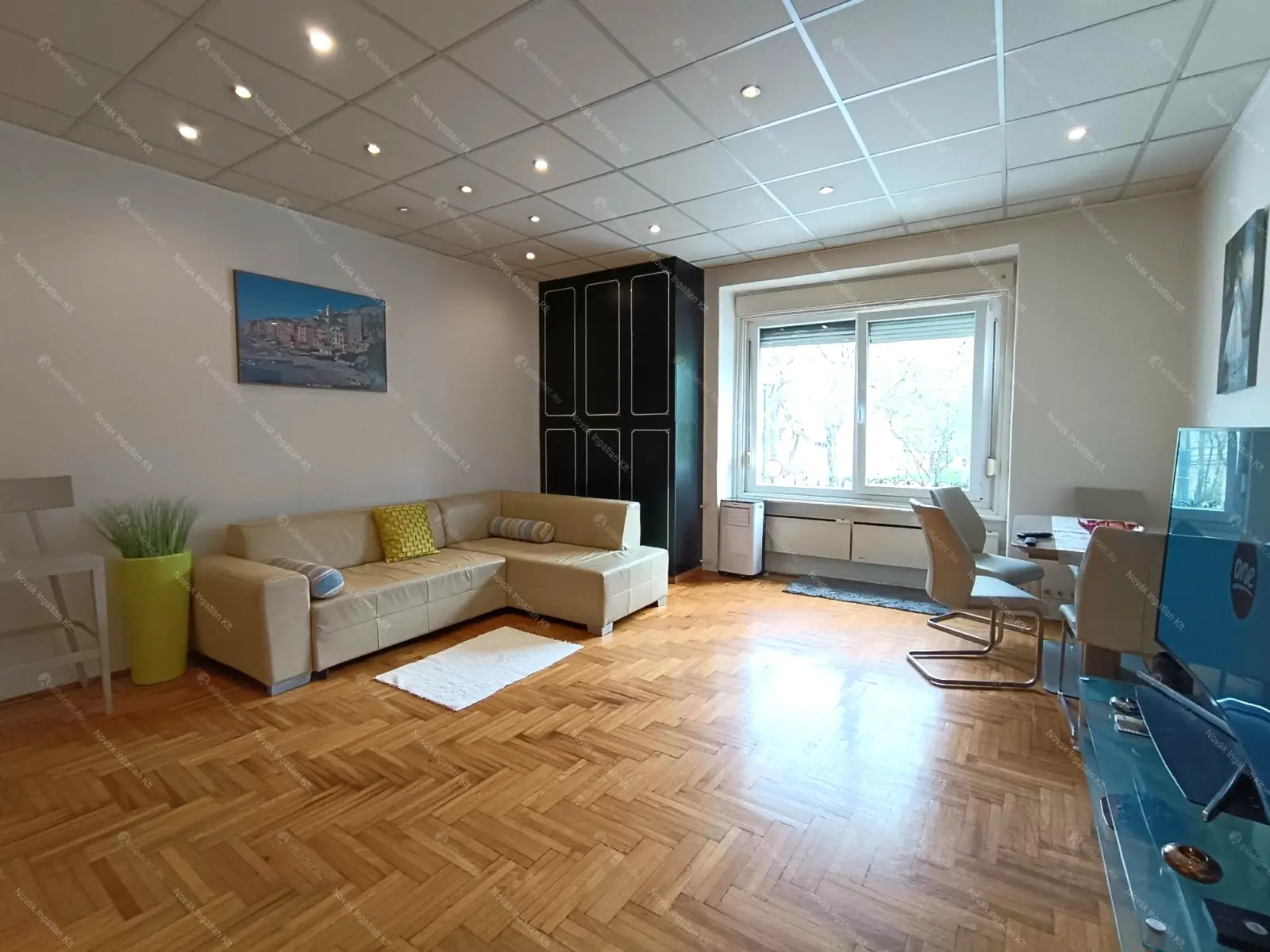 Kiadó albérlet 280000 Ft/hó áron: Budapest, V. kerület  Múzeum körút. Mérete: 55 nm, 1 szobás | Alberlet.hu - 6702477