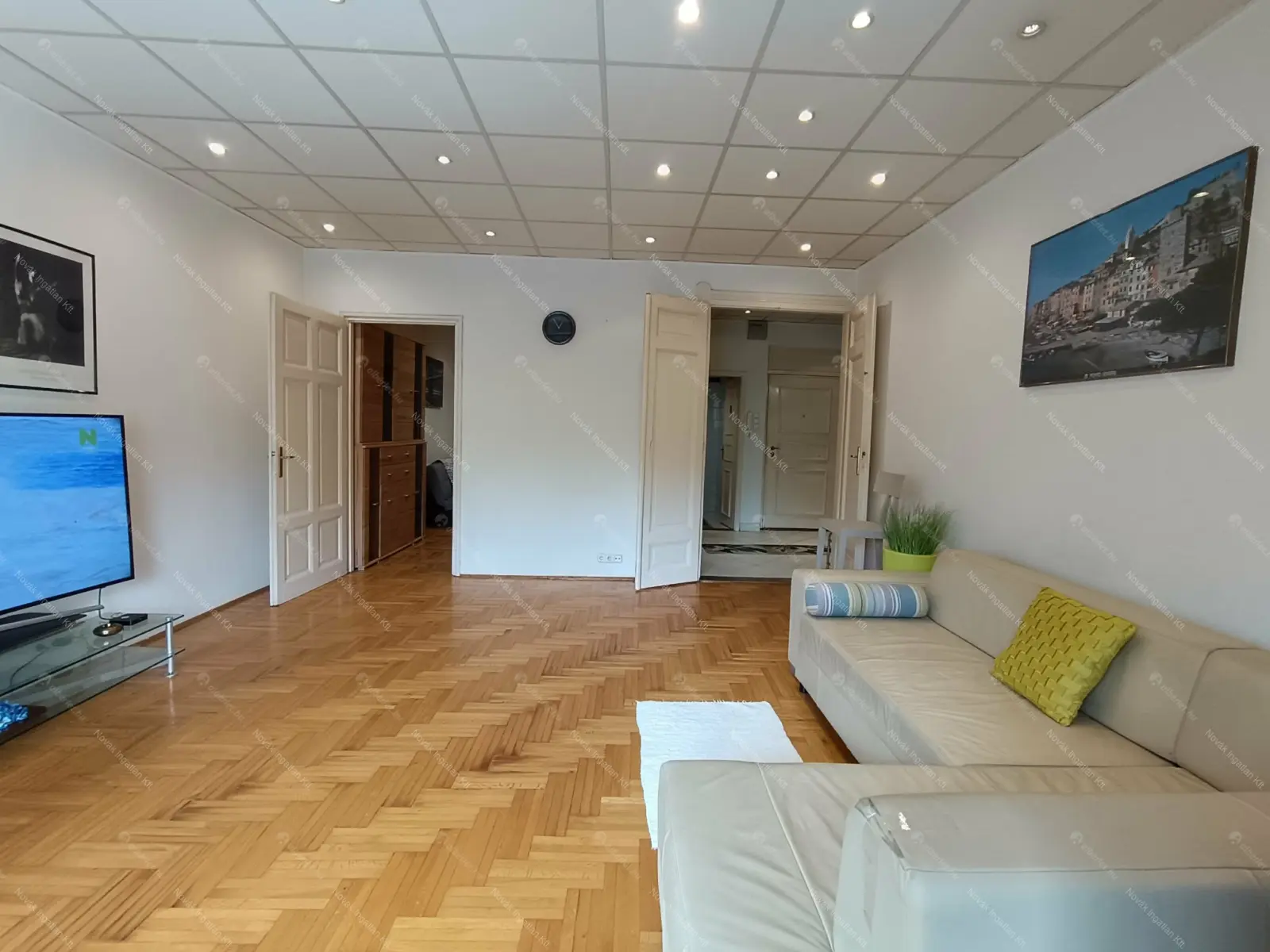 Kiadó albérlet 280000 Ft/hó áron: Budapest, V. kerület  Múzeum körút. Mérete: 55 nm, 1 szobás | Alberlet.hu - 6702487