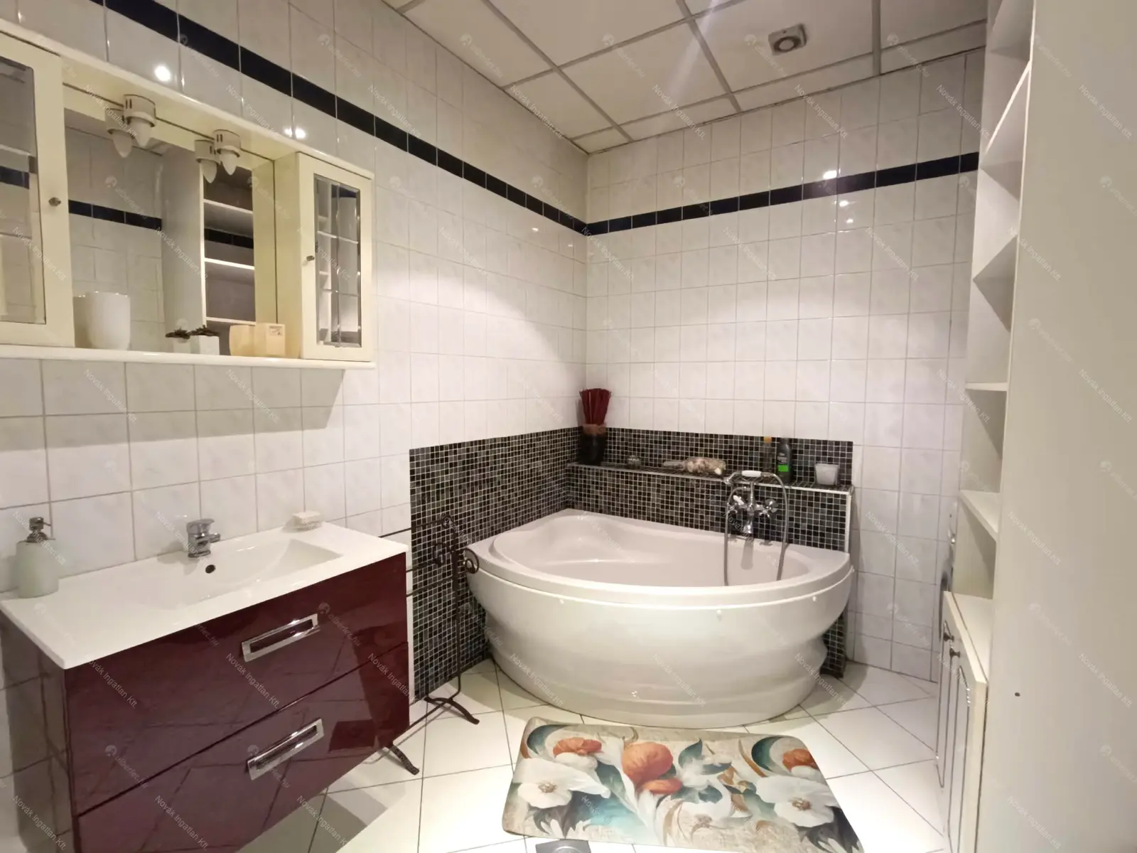 Kiadó albérlet 280000 Ft/hó áron: Budapest, V. kerület  Múzeum körút. Mérete: 55 nm, 1 szobás | Alberlet.hu - 6702494