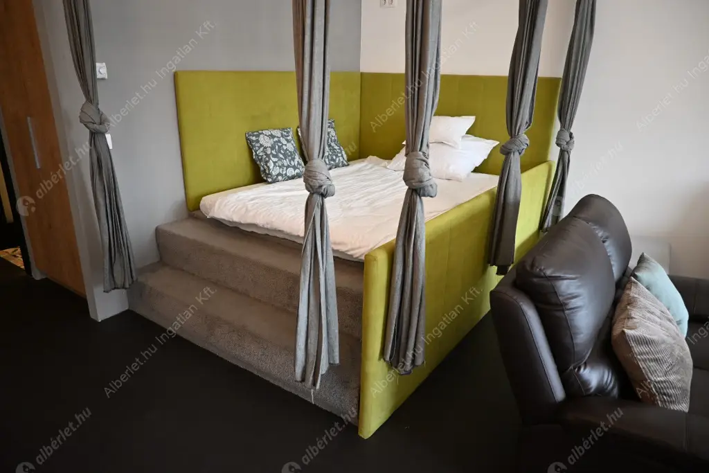 Kiadó albérlet 445000 Ft/hó áron: Budapest, V. kerület  Múzeum körút. Mérete: 70 nm, 2 szobás | Alberlet.hu - 6563486