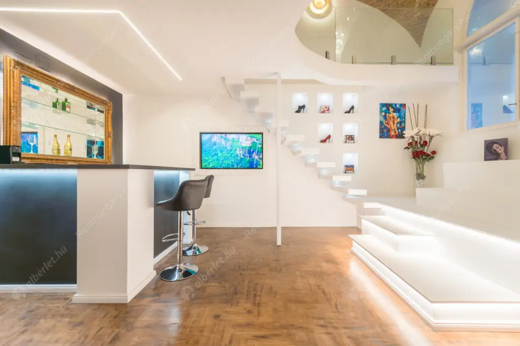 Kiadó albérlet 1119000 Ft/hó áron: Budapest, V. kerület  Nádor utca. Mérete: 105 nm, 2 szobás | Alberlet.hu - 6616672