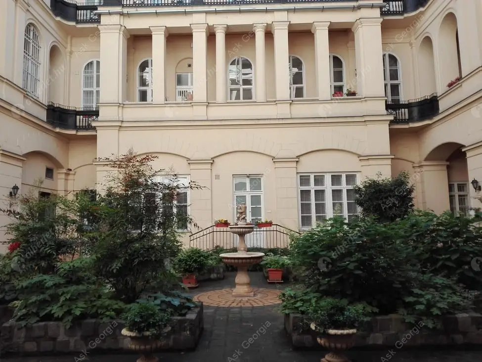 Kiadó albérlet 280000 Ft/hó áron: Budapest, V. kerület  Nádor utca. Mérete: 27 nm, 1 szobás | Alberlet.hu - 5178520