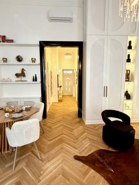 Kiadó albérlet 509000 Ft/hó áron: Budapest, V. kerület  Nádor utca. Mérete: 61 nm, 1 szobás | Alberlet.hu - 6702621