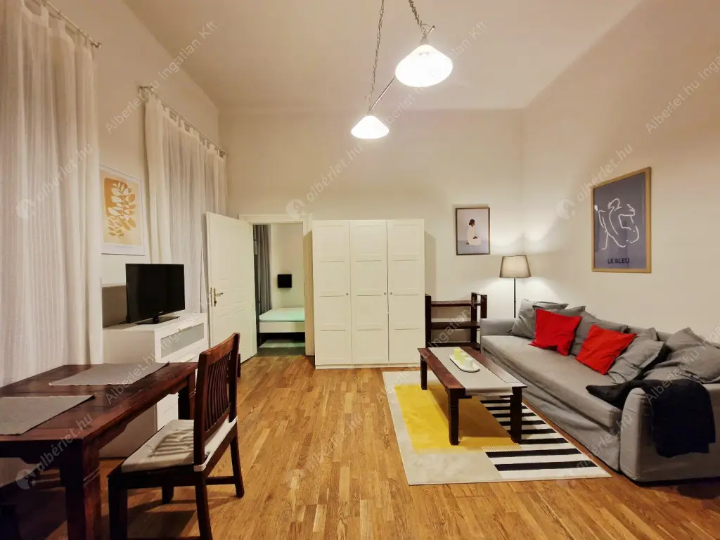 Kiadó albérlet 240000 Ft/hó áron: Budapest, V. kerület  Nagy Ignác utca. Mérete: 43 nm, 1 szobás | Alberlet.hu - 6634859