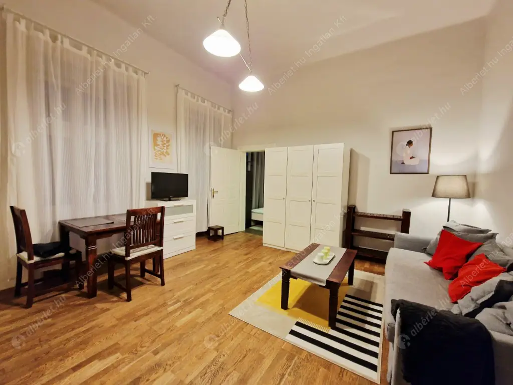 Kiadó albérlet 240000 Ft/hó áron: Budapest, V. kerület  Nagy Ignác utca. Mérete: 43 nm, 1 szobás | Alberlet.hu - 6634861