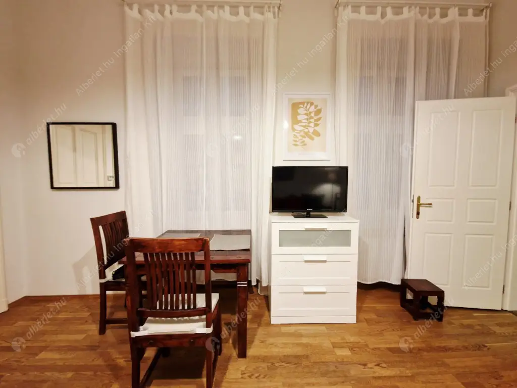 Kiadó albérlet 240000 Ft/hó áron: Budapest, V. kerület  Nagy Ignác utca. Mérete: 43 nm, 1 szobás | Alberlet.hu - 6634863