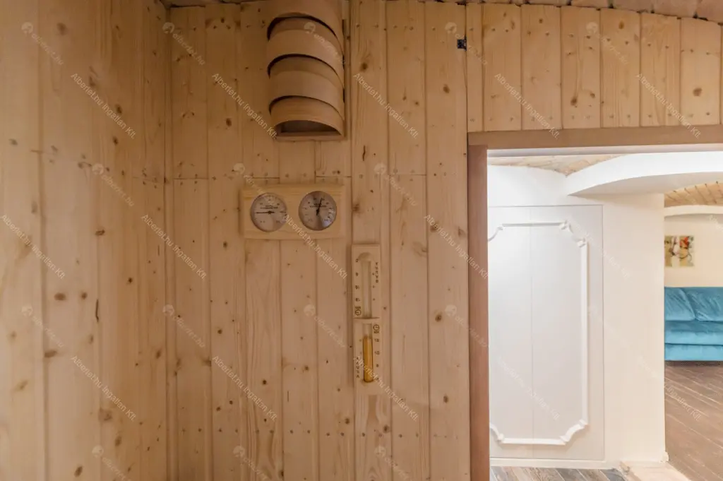 Kiadó albérlet 1100000 Ft/hó áron: Budapest, V. kerület  nan utca . Mérete: 55 nm, 1 szobás | Alberlet.hu - 6656405