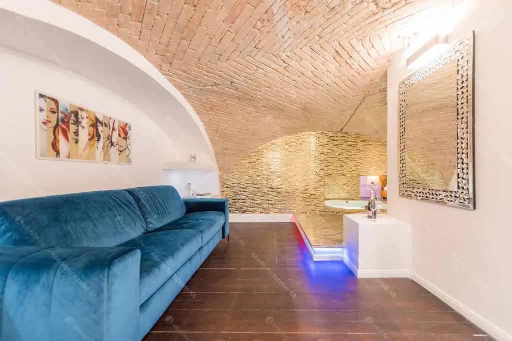 Kiadó albérlet 1100000 Ft/hó áron: Budapest, V. kerület  nan utca. Mérete: 55 nm, 1 szobás | Alberlet.hu - 6657184