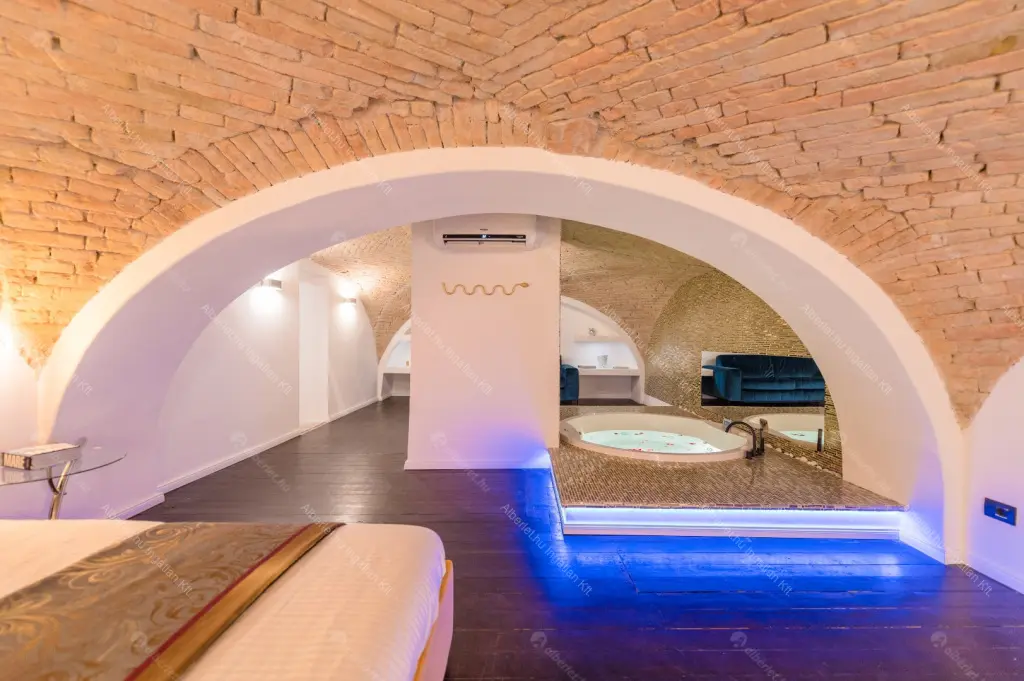 Kiadó albérlet 1100000 Ft/hó áron: Budapest, V. kerület  nan utca. Mérete: 55 nm, 1 szobás | Alberlet.hu - 6657188