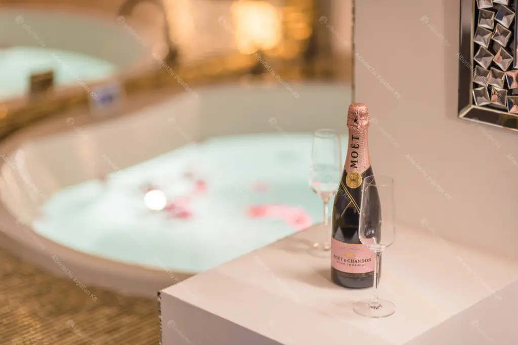 Kiadó albérlet 1100000 Ft/hó áron: Budapest, V. kerület  nan utca. Mérete: 55 nm, 1 szobás | Alberlet.hu - 6657205