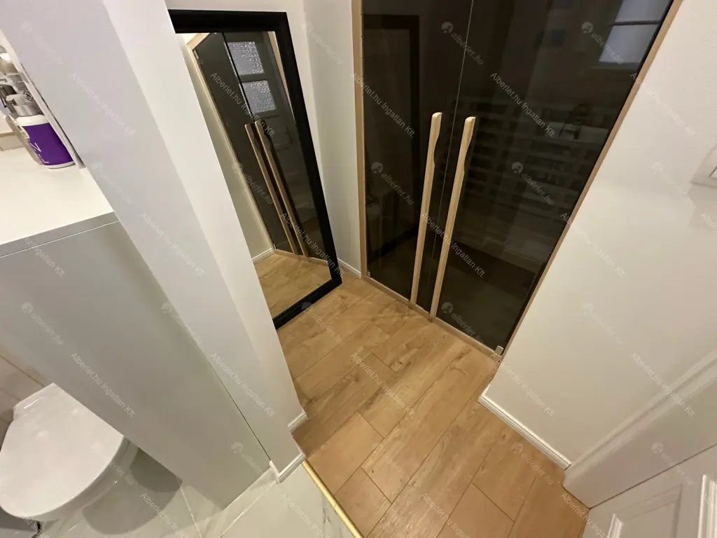 Kiadó albérlet 604000 Ft/hó áron: Budapest, V. kerület  Nyáry Pál utca. Mérete: 100 nm, 3 szobás | Alberlet.hu - 6648459