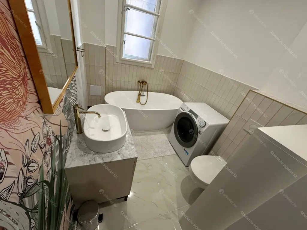 Kiadó albérlet 621000 Ft/hó áron: Budapest, V. kerület  Nyáry Pál utca. Mérete: 100 nm, 3 szobás | Alberlet.hu - 6681852