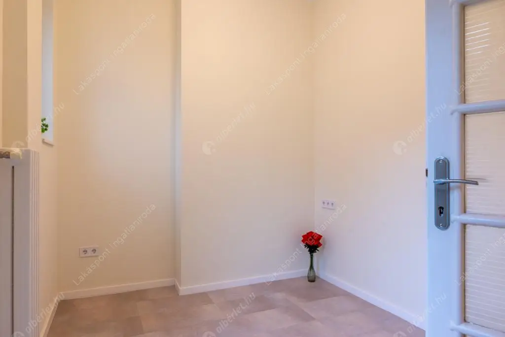 Kiadó albérlet 382000 Ft/hó áron: Budapest, V. kerület  Nyáry Pál utca. Mérete: 68 nm, 3 szobás | Alberlet.hu - 6586925