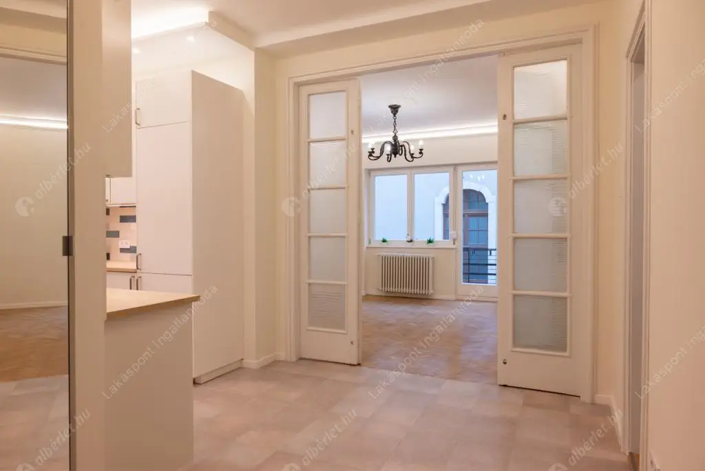 Kiadó albérlet 382000 Ft/hó áron: Budapest, V. kerület  Nyáry Pál utca. Mérete: 68 nm, 3 szobás | Alberlet.hu - 6586927