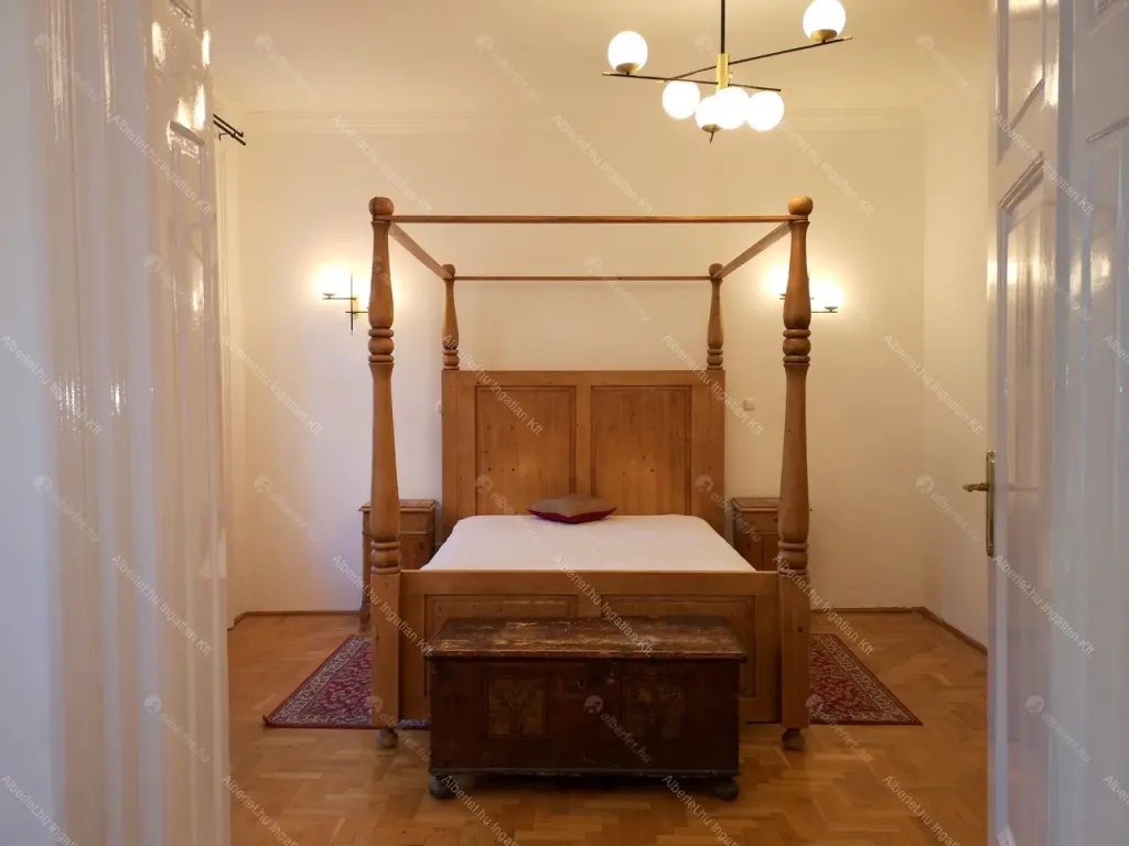 Kiadó albérlet 500000 Ft/hó áron: Budapest, V. kerület  Október 6. utca. Mérete: 124 nm, 4 szobás | Alberlet.hu - 6681633