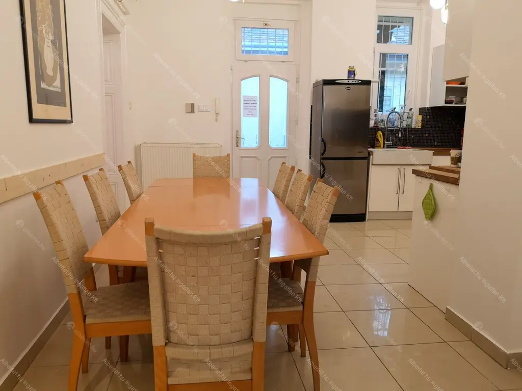 Kiadó albérlet 500000 Ft/hó áron: Budapest, V. kerület  Október 6. utca. Mérete: 124 nm, 4 szobás | Alberlet.hu - 6681637