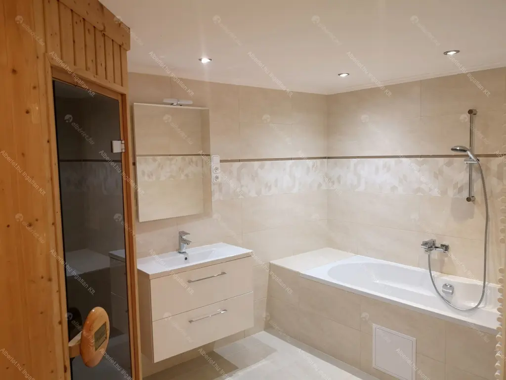 Kiadó albérlet 500000 Ft/hó áron: Budapest, V. kerület  Október 6. utca. Mérete: 124 nm, 4 szobás | Alberlet.hu - 6681641