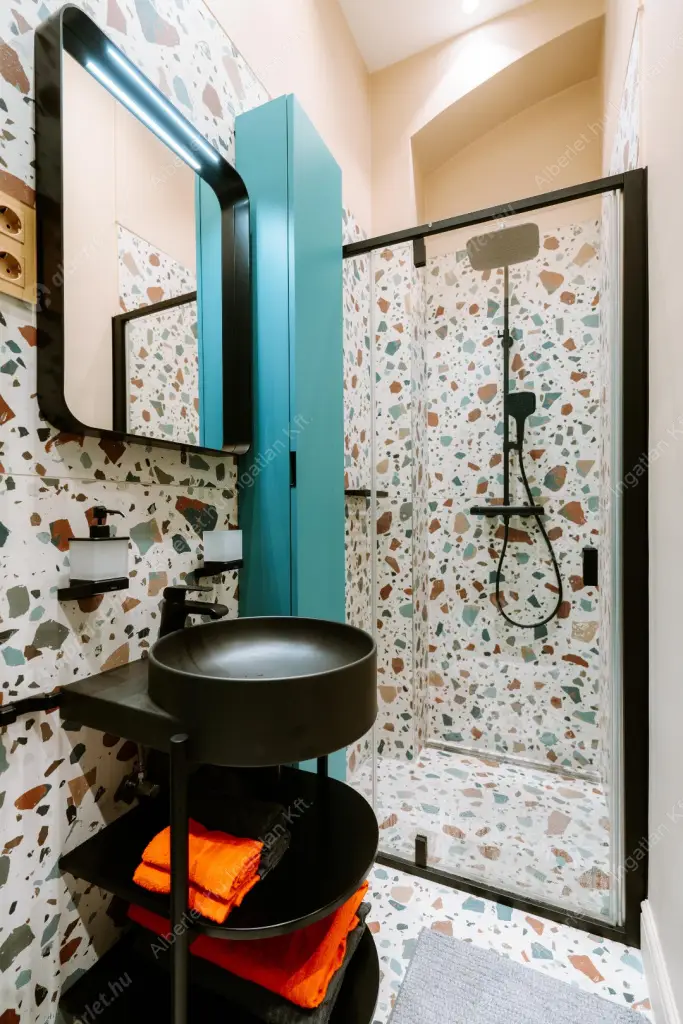 Kiadó albérlet 299000 Ft/hó áron: Budapest, V. kerület  Október 6. utca. Mérete: 26 nm, 1 szobás | Alberlet.hu - 6599797