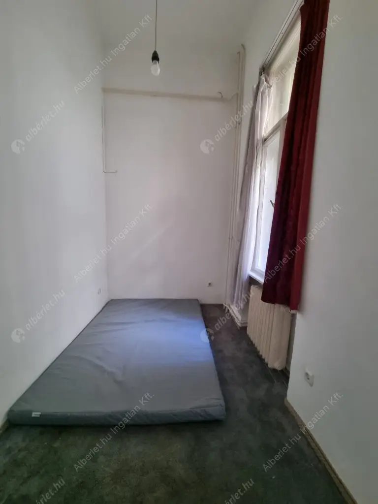 Kiadó albérlet 180000 Ft/hó áron: Budapest, V. kerület  Október 6. utca. Mérete: 27 nm, 1 szobás | Alberlet.hu - 6637456