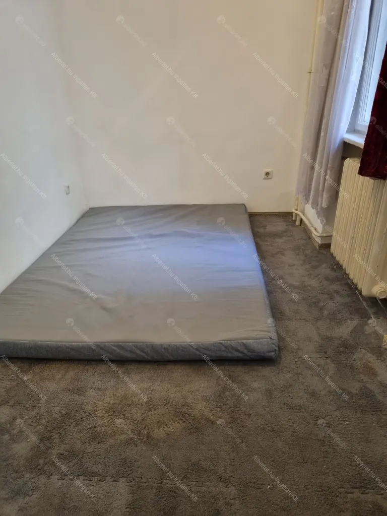 Kiadó albérlet 180000 Ft/hó áron: Budapest, V. kerület  Október 6. utca. Mérete: 27 nm, 1 szobás | Alberlet.hu - 6641408