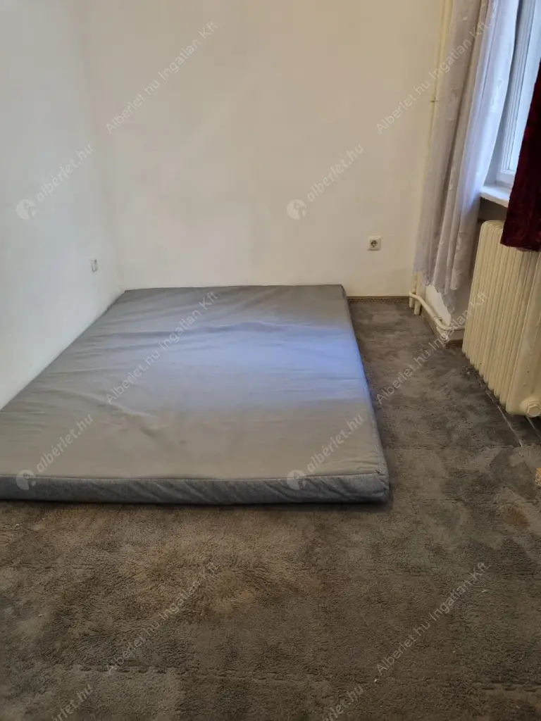 Kiadó albérlet 180000 Ft/hó áron: Budapest, V. kerület  Október 6. utca. Mérete: 27 nm, 1 szobás | Alberlet.hu - 6636705