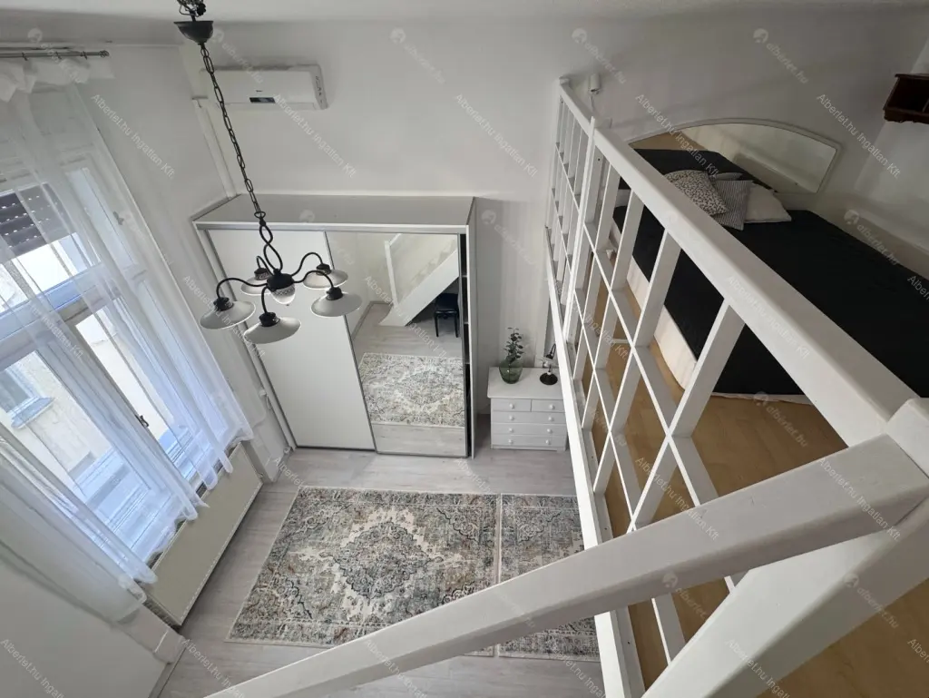 Kiadó albérlet 240000 Ft/hó áron: Budapest, V. kerület  Október 6. utca. Mérete: 35 nm, 1 szobás | Alberlet.hu - 6658218