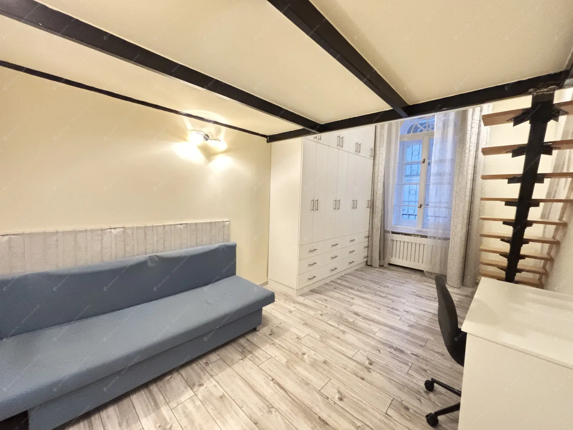 Kiadó albérlet 280000 Ft/hó áron: Budapest, V. kerület  Október 6. utca. Mérete: 52 nm, 2 szobás | Alberlet.hu - 6590532