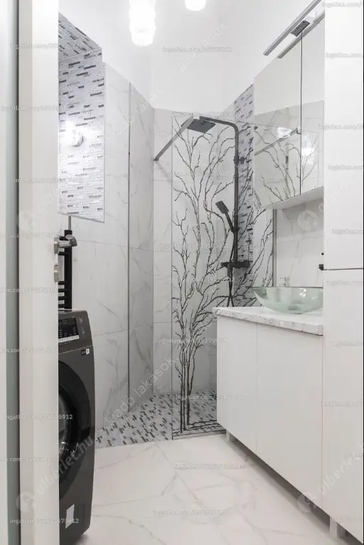 Kiadó albérlet 350000 Ft/hó áron: Budapest, V. kerület  Október 6. utca. Mérete: 52 nm, 1 szobás | Alberlet.hu - 6625848