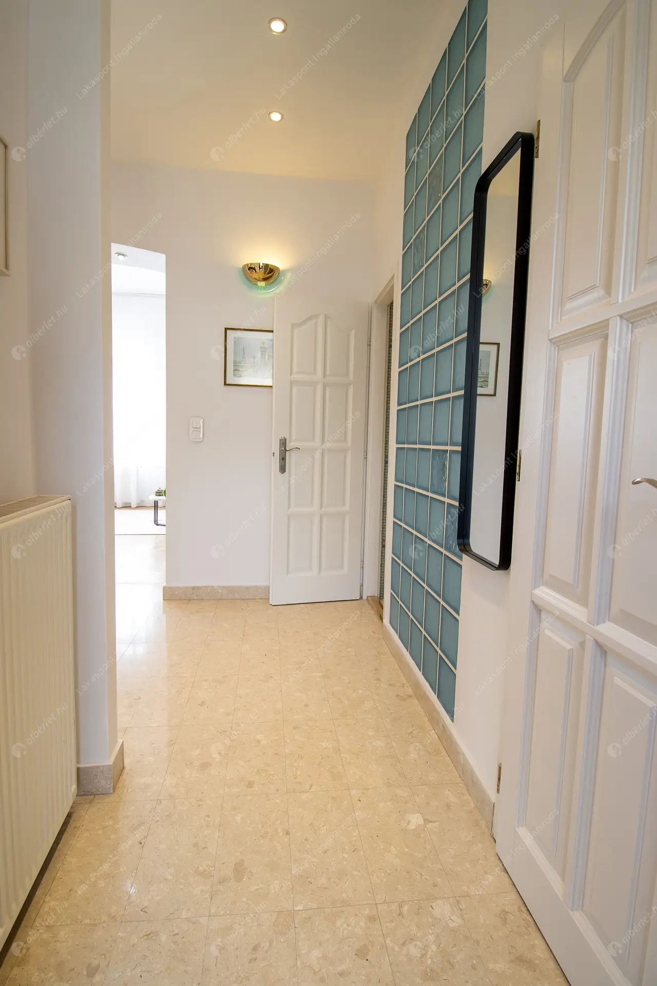 Kiadó albérlet 619000 Ft/hó áron: Budapest, V. kerület  Október 6. utca. Mérete: 62 nm, 3 szobás | Alberlet.hu - 6445650