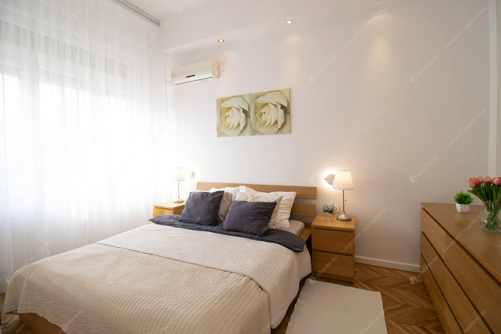 Kiadó albérlet 619000 Ft/hó áron: Budapest, V. kerület  Október 6. utca. Mérete: 62 nm, 3 szobás | Alberlet.hu - 6445654