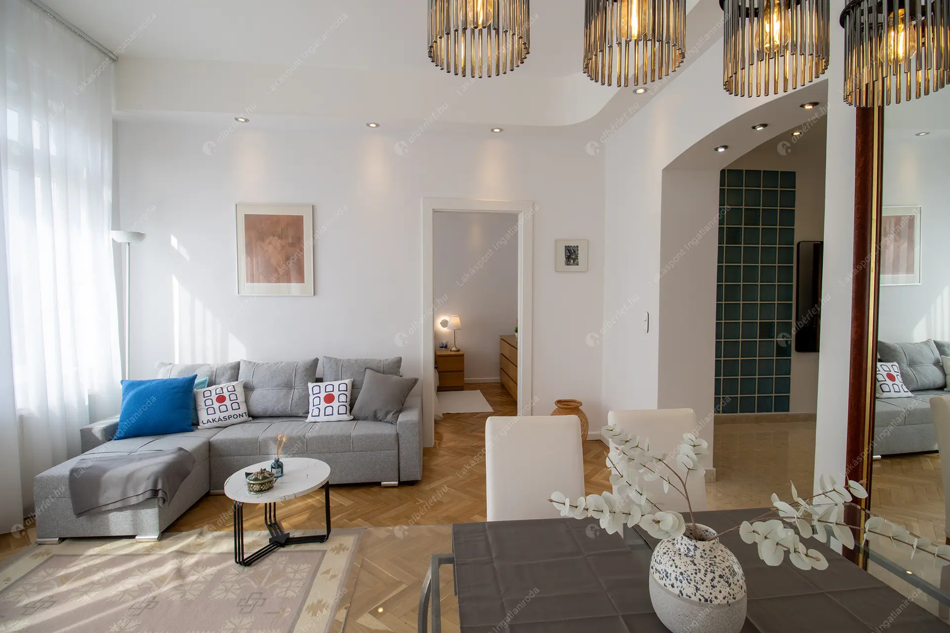 Kiadó albérlet 619000 Ft/hó áron: Budapest, V. kerület  Október 6. utca. Mérete: 62 nm, 3 szobás | Alberlet.hu - 6445664