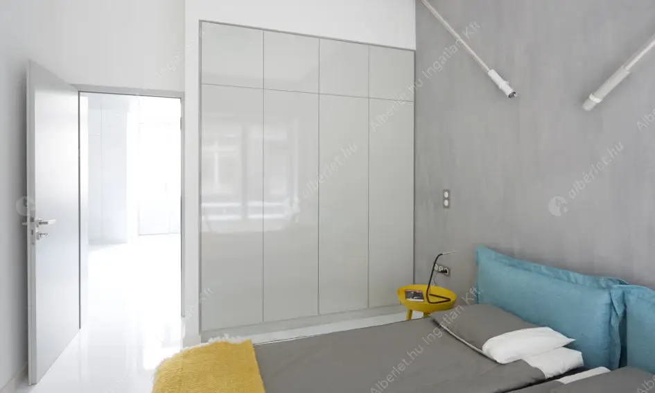 Kiadó albérlet 740000 Ft/hó áron: Budapest, V. kerület  Október 6. utca. Mérete: 85 nm, 3 szobás | Alberlet.hu - 6551014