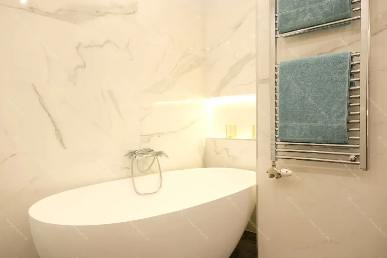 Kiadó albérlet 796000 Ft/hó áron: Budapest, V. kerület  Október 6. utca. Mérete: 90 nm, 3 szobás | Alberlet.hu - 4941158