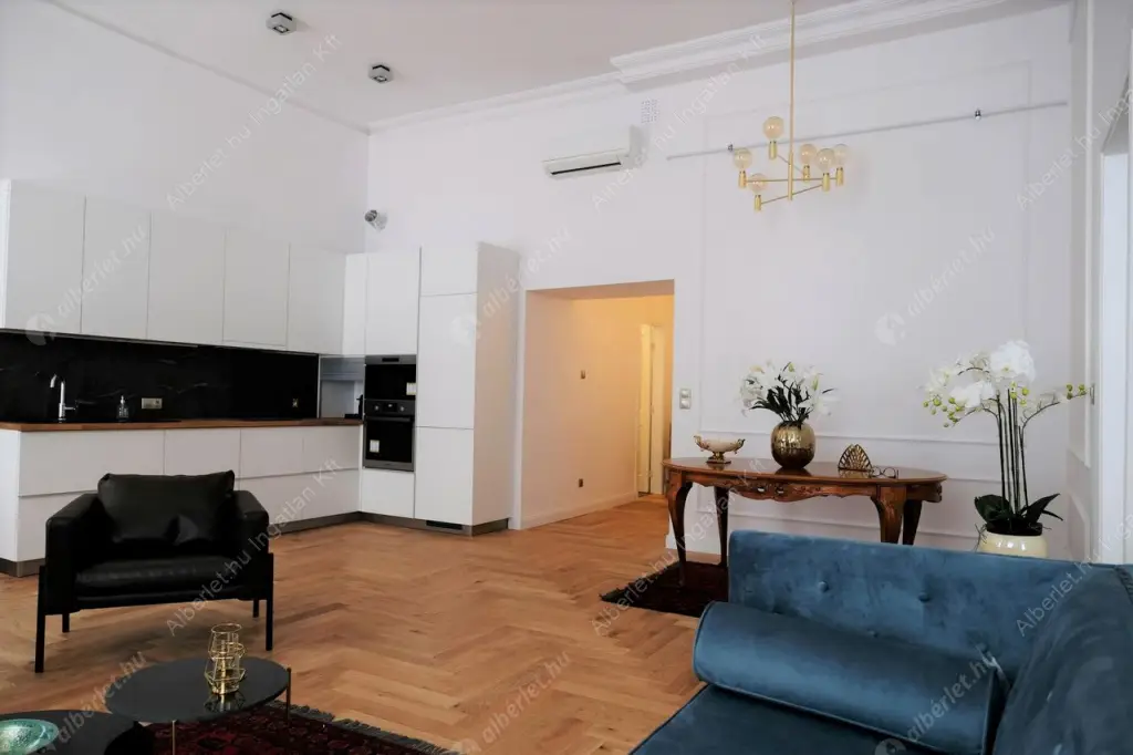 Kiadó albérlet 955000 Ft/hó áron: Budapest, V. kerület  Október 6. utca. Mérete: 90 nm, 2 szobás | Alberlet.hu - 6519333