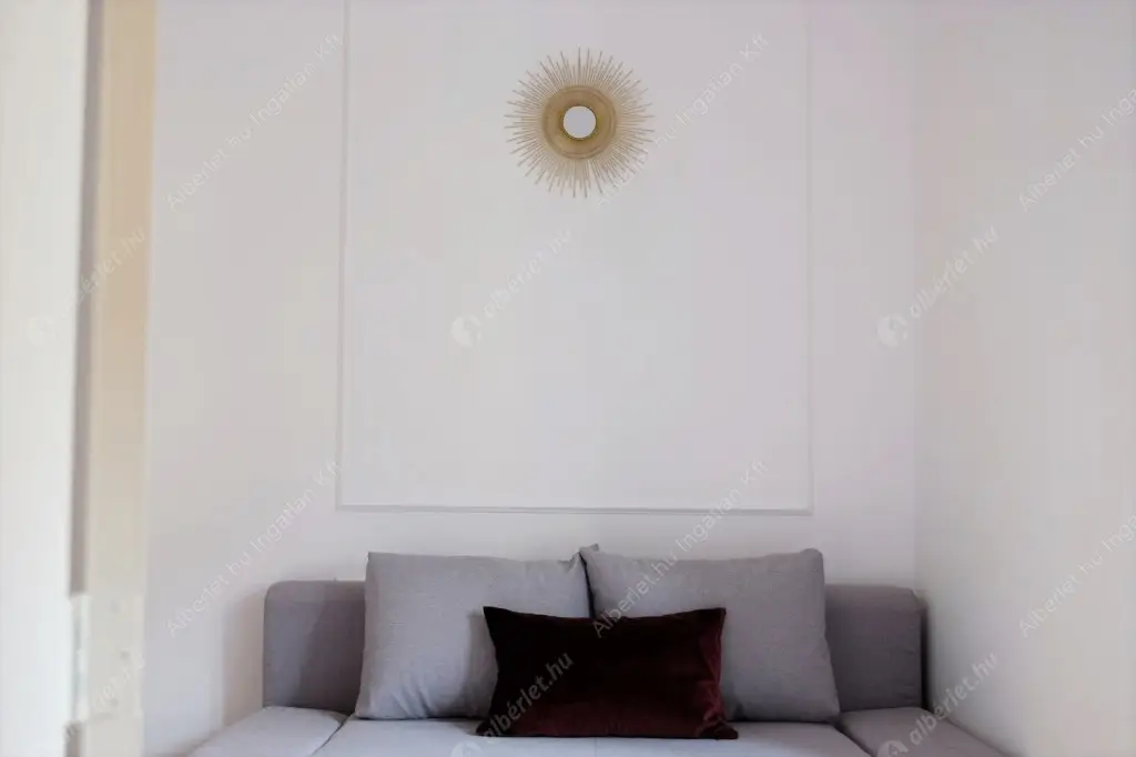 Kiadó albérlet 955000 Ft/hó áron: Budapest, V. kerület  Október 6. utca. Mérete: 90 nm, 2 szobás | Alberlet.hu - 6519339