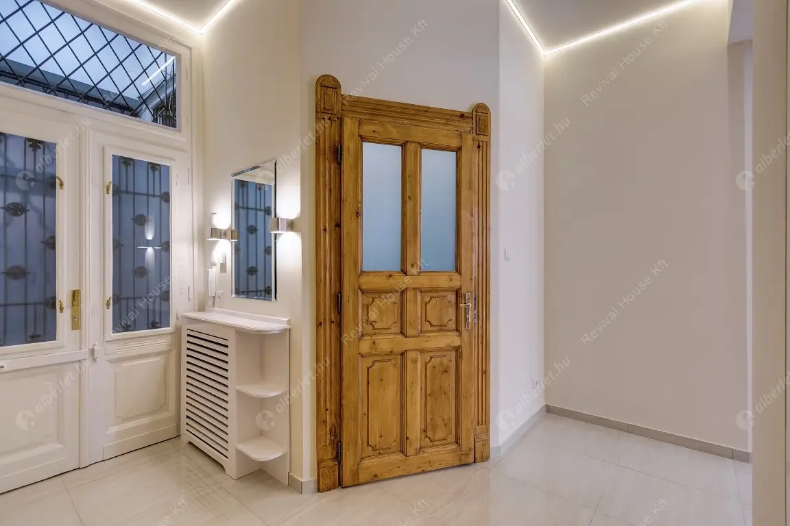 Kiadó albérlet 648000 Ft/hó áron: Budapest, V. kerület  Október 6. utca. Mérete: 90 nm, 3 szobás | Alberlet.hu - 6593325