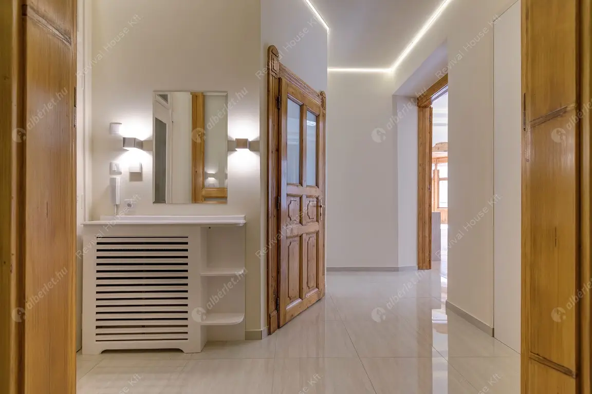 Kiadó albérlet 648000 Ft/hó áron: Budapest, V. kerület  Október 6. utca. Mérete: 90 nm, 3 szobás | Alberlet.hu - 6593337